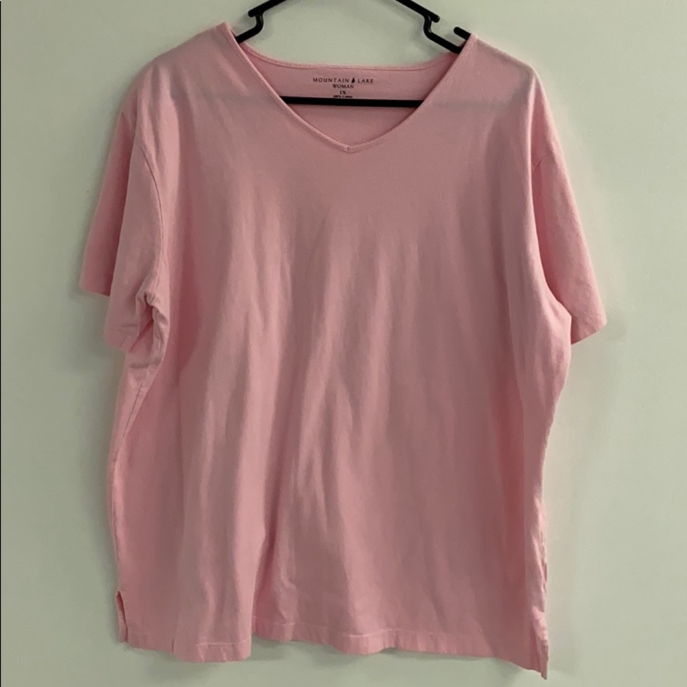Ladies V-neck Tee